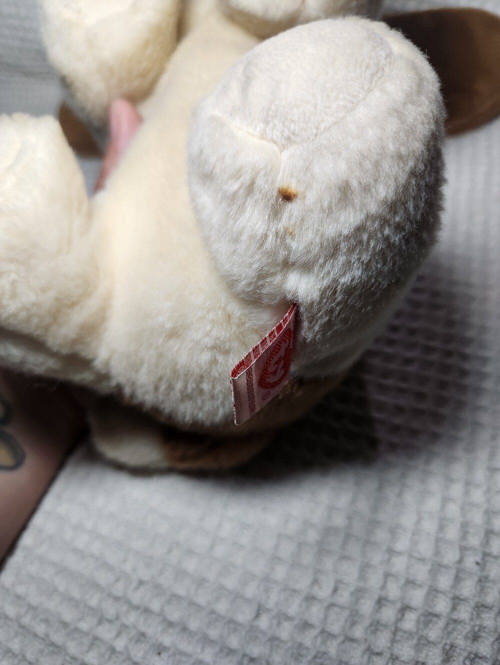 Ty Beanie Buddy Tracker the Basset Hound plush toy - Picture 10 of 15